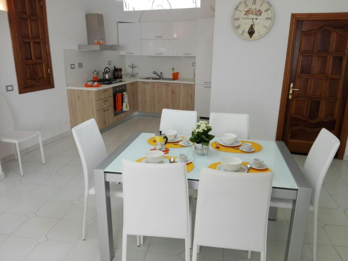 Villa Tramonti E Mare 2 à Cipressa Extérieur photo